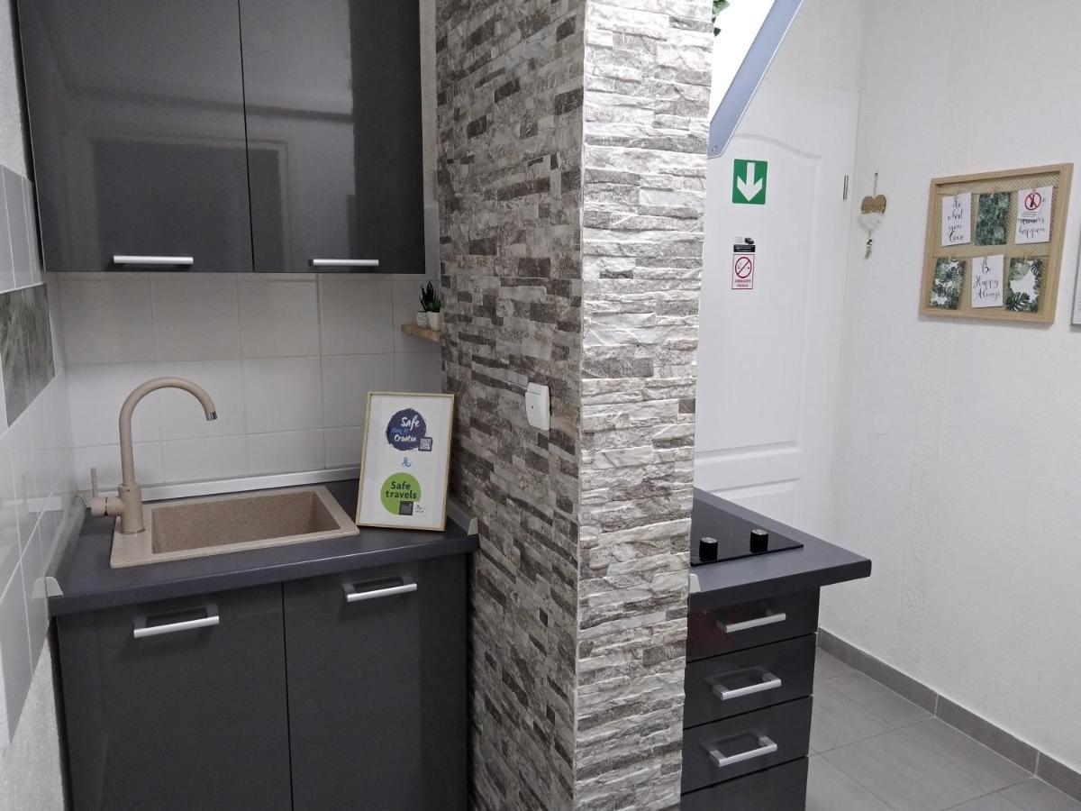 Apartment Suzana 1Br Split Exterior photo